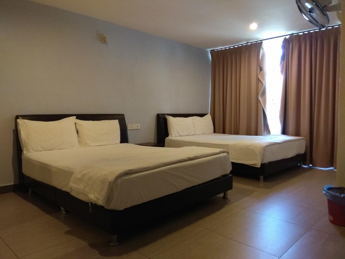 לומוט Starview Hotel מראה חיצוני תמונה